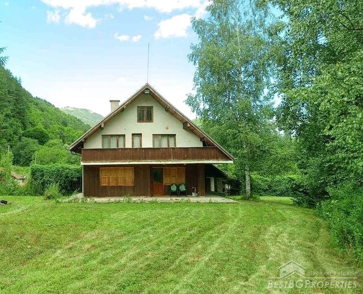 чудесный горный дом на продажу недалеко от Стара Загора