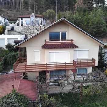 Дома в София