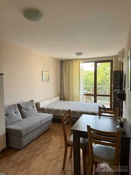 Продается чудесная студия на первой линии в Несебре