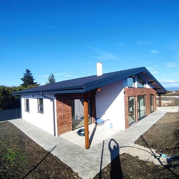 Дома в София