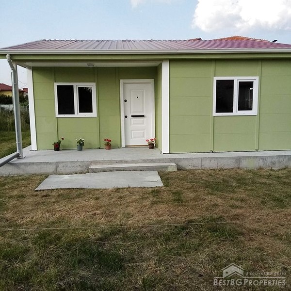 Совершенно новый дом на продажу в Костинброде