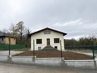 Дома в Правец