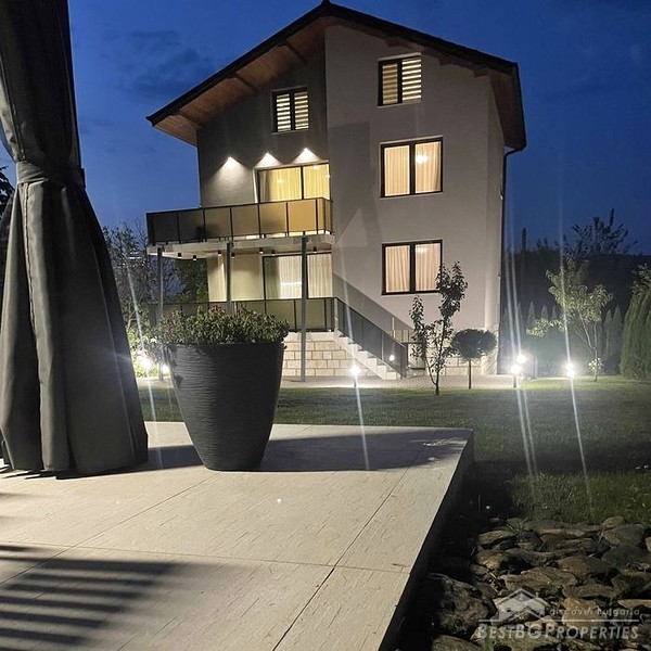 Совершенно новый роскошный дом на продажу в Правеце