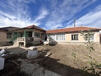 Сельский дом на продажу недалеко от Пловдива