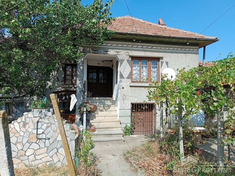 Продается загородный дом недалеко от города Русе