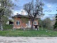 Сельский дом на продажу недалеко от Видина