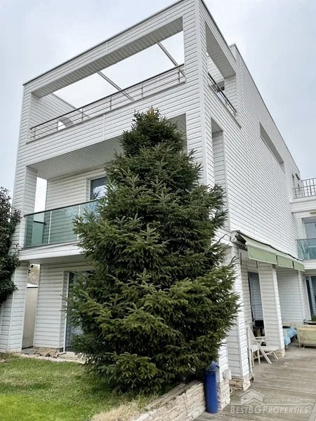 Дизайнерский дом на продажу в Пловдиве