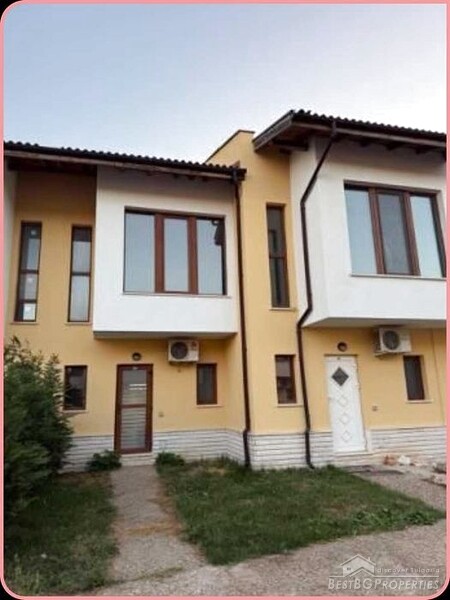 Продается полностью отделанный и меблированный дом в Балчике