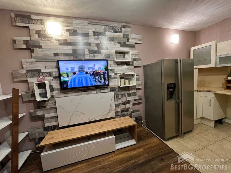 Меблированная квартира на продажу в Золотых Песках