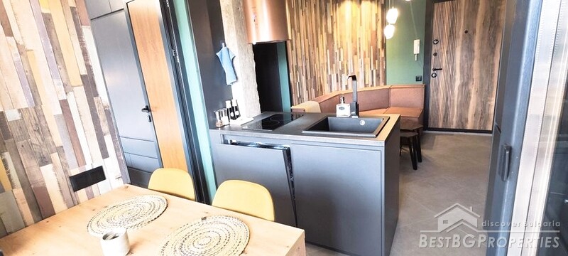 Меблированная дизайнерская квартира в Варне