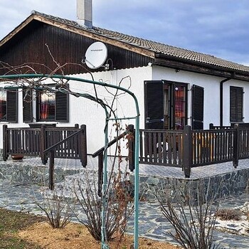 Дома в Хисаря