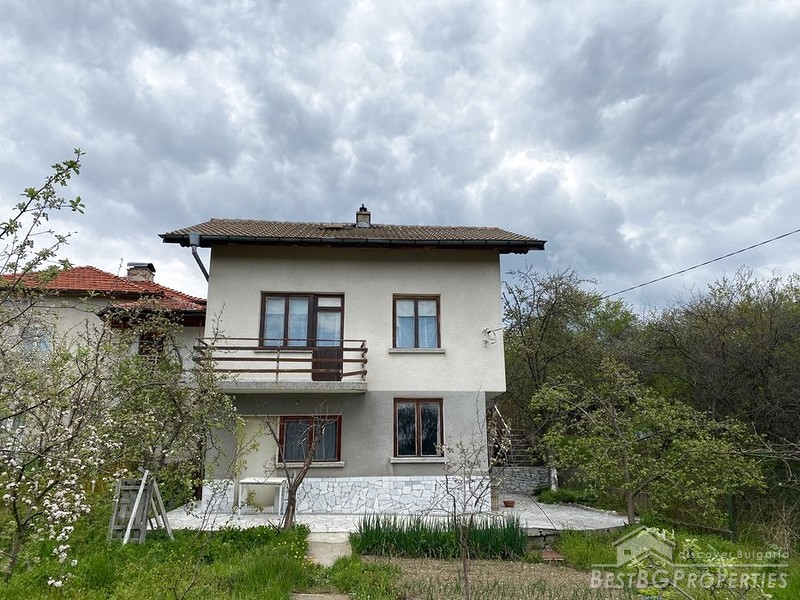 Продажа дома у подножия горы недалеко от Софии