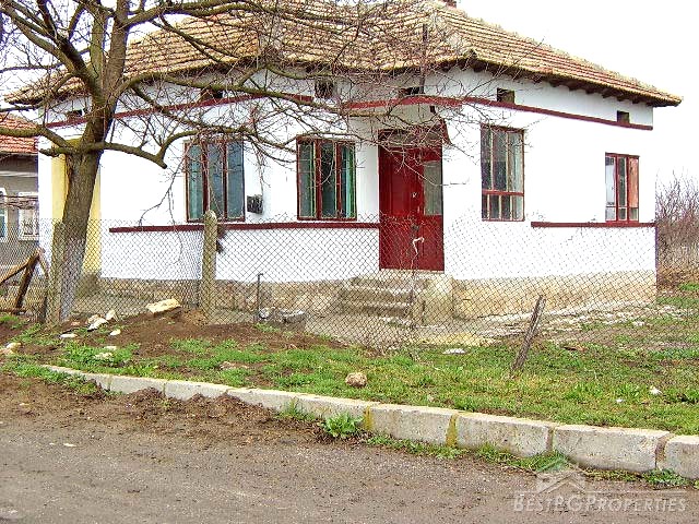 Дом на продажу около Добрич