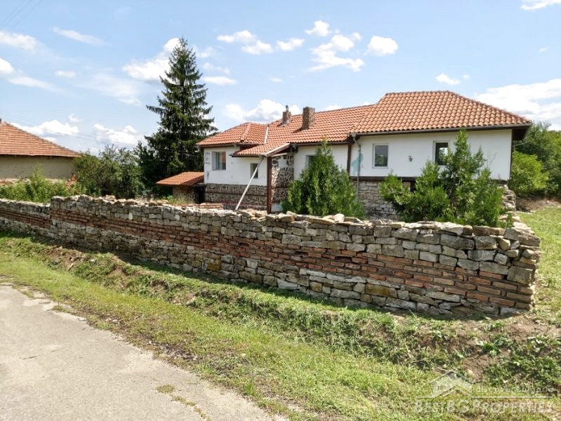 Дом на продажу недалеко от Севлиево
