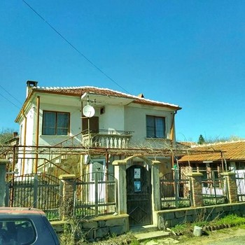 Дома в Средец