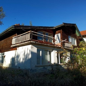 Дома в Априлци