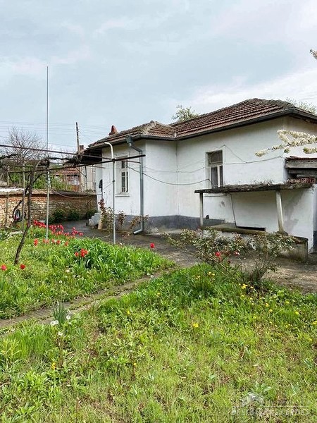Продается дом недалеко от города Стара Загора