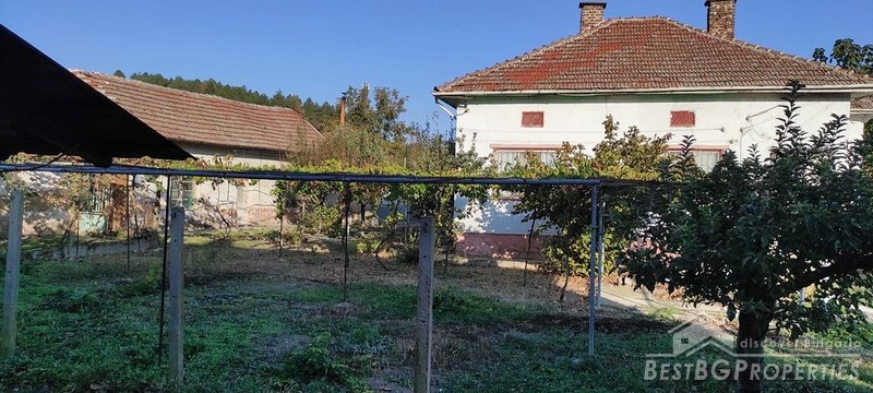 Продается дом недалеко от города Монтана