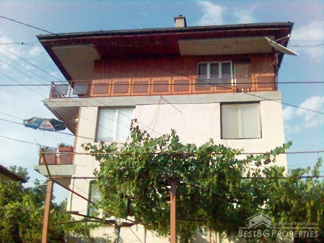 Продается дом в Кырджали