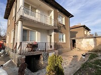 Дома в Перник