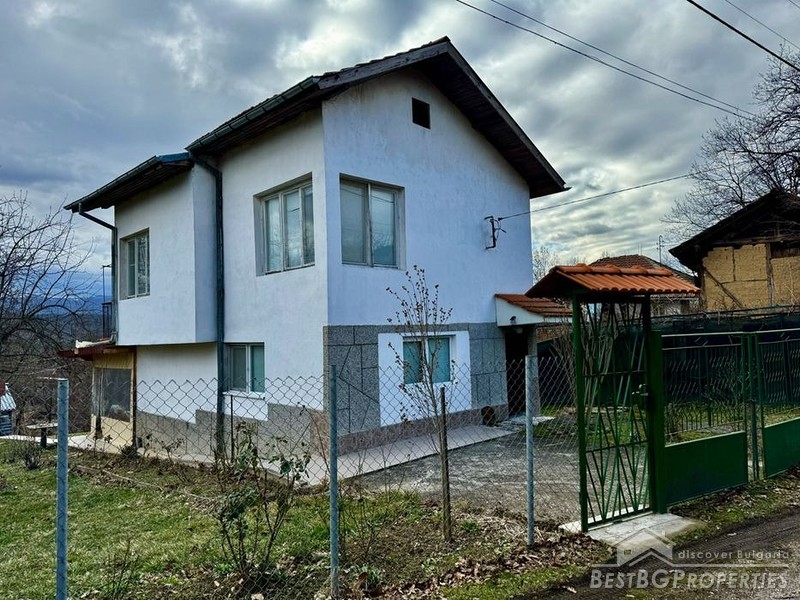 Продается дом в непосредственной близости от Габрово