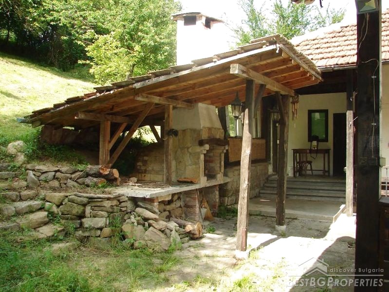 Дом для продажи в горах недалеко от Трявны