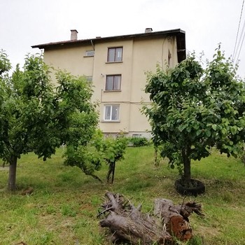 Дома в София