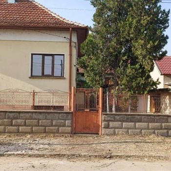 Продается дом в городе Бяла Слатина