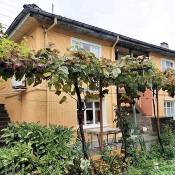 Дома в Карлово