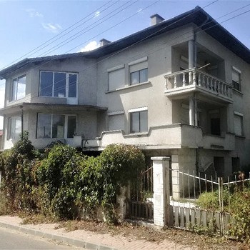 Дома в Костенец