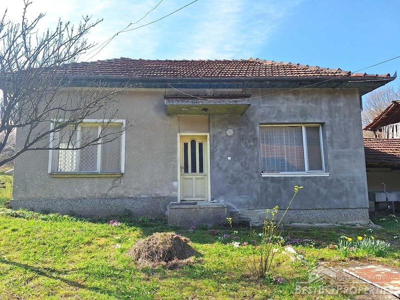 Продажа дома в городе Троян