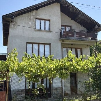 Дома в Выршец