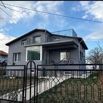 Дома в Велики Преслав