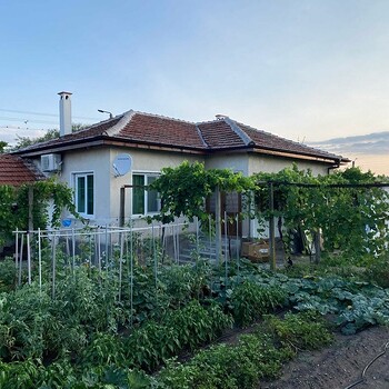 Дом на продажу недалеко от Харманли