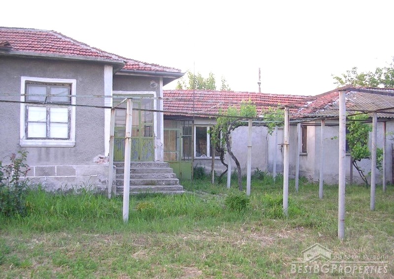 Дом для продажи недалеко от Хасково