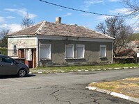 Дома в Карнобат