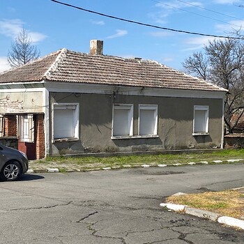 Дома в Карнобат