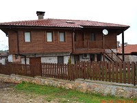 Дома в Малко Тырново