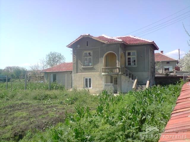 Дом для продажи недалеко от Нова Загора