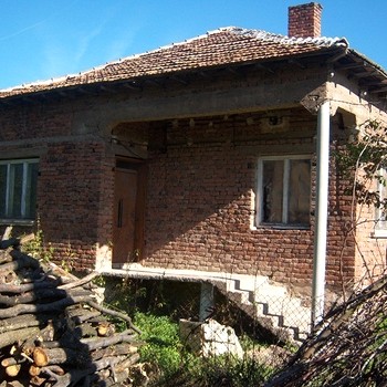 Дома в Перник