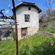 Дом на продажу недалеко от Перника