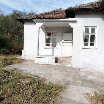 Дом на продажу недалеко от Плевена