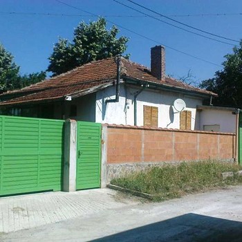 Дома в София
