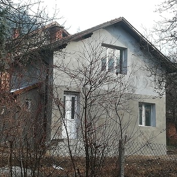 Дома в Своге
