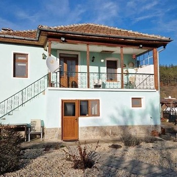 Дома в Средец