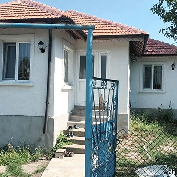 Продается дом недалеко от Тырговиште