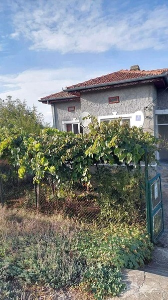 Продажа дома недалеко от города Добрич