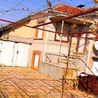 Продается дом с большим двором недалеко от Ямбола