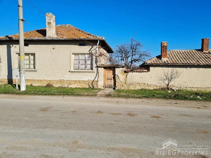 Дом с гаражом на продажу недалеко от г. Стара Загора