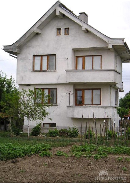 Великолепный дом в живописной деревне